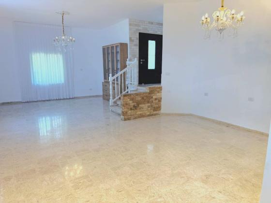 דן 16, אזור ג