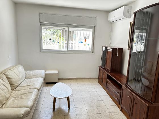 שבזי 15, נוה פז