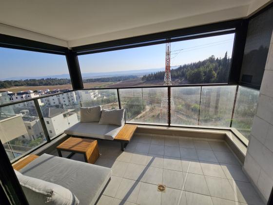 אחד העם 15, מצפה העמק