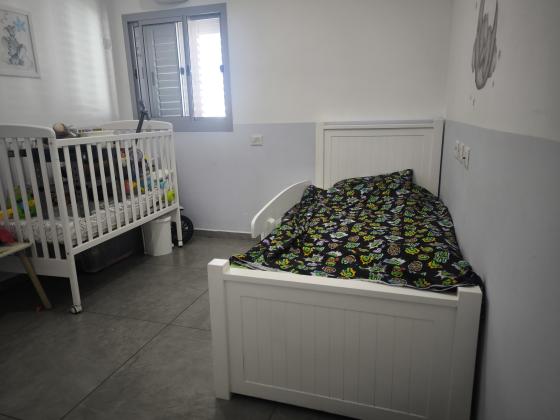 עמק חפר 55, אגמים