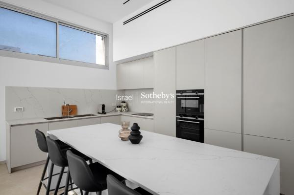 בשכונת הרצליה פיתוח