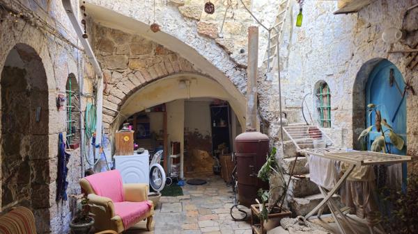 אגריפס 10, נחלאות