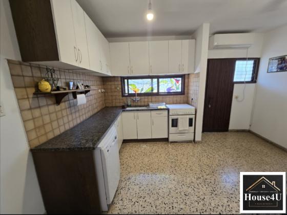 בשכונת גן רש"ל