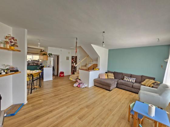 הצוללת דקר 2, גבעת אורנים