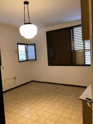 רמב"ם 8, גבעת רמב"ם