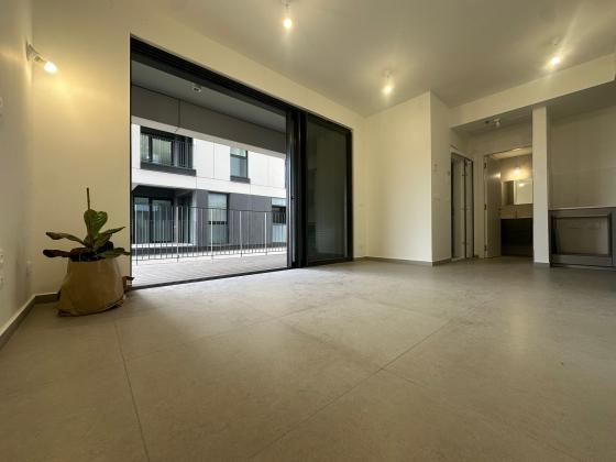 ויסוצקי 6, הצפון החדש סביבת כיכר המדינה