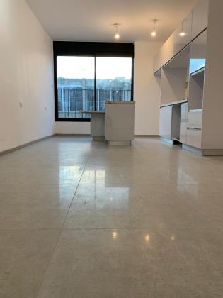 עצמאות 67, אברמסקי