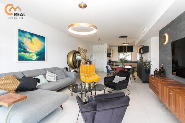 יפעה, נאות פרס