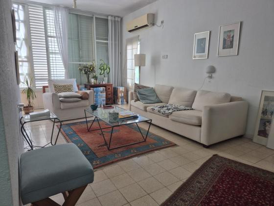 דניאל 46, מרכז העיר