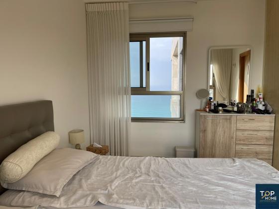 שדרות ניצה, רצועת המלונות