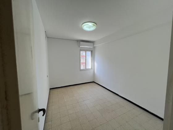 יוספטל 8, מרכז העיר