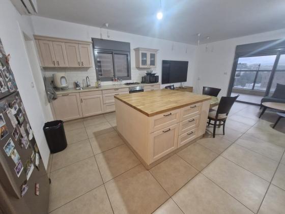 חביבה רייך 70, רמות רמז