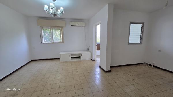 דון יוסף הנשיא הרצליה