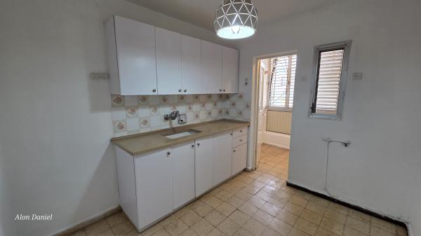 דון יוסף הנשיא הרצליה