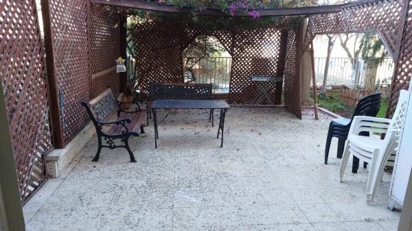 צבי לבנון 2, פסגת זאב