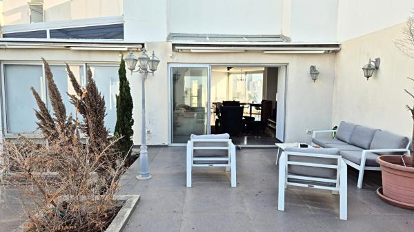 סשה ארגוב 31, המשתלה