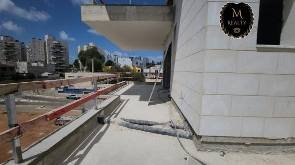 רש"י, בן ציון