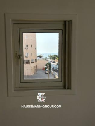 מול עמנואל 18, רצועת המלונות