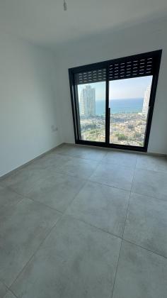 אמנון ליפקין שחק 3, פארק הים