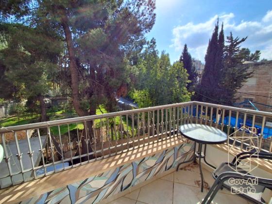 בשכונת רחביה