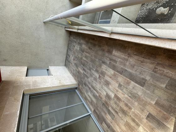 הרב פרץ ציוני 35, מרכז העיר