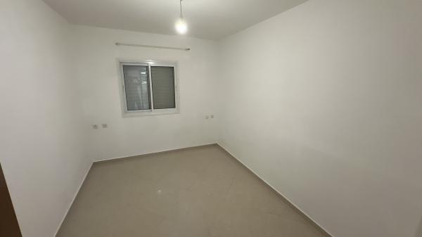 אמיר אברהם 2104