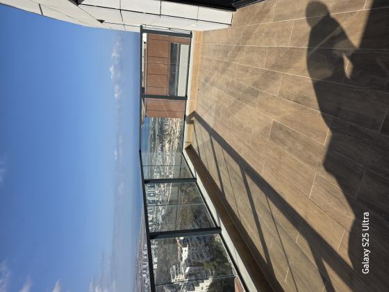 סמולנסקין 27, אחוזה