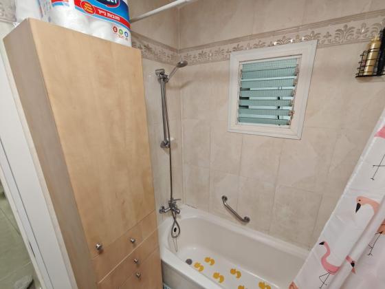 שדרות ירושלים 198, קריית שרת