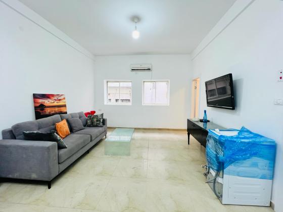 שרה 7, עיר תחתית