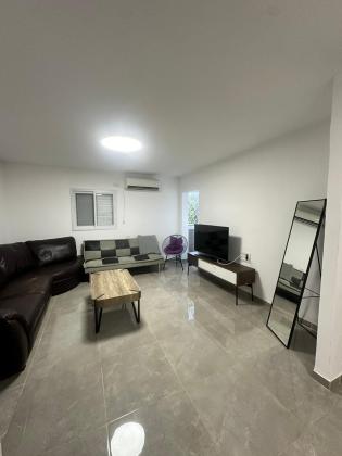 פאר 50, נוה שאנן