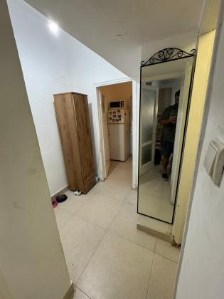 עוזיאל 25, יד לבנים