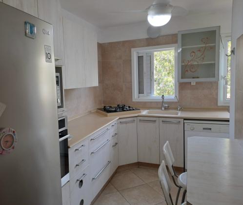 ילדי טהרן 6, שיכון חברת חשמל