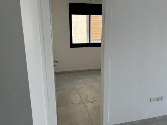 בשכונת החרוזים