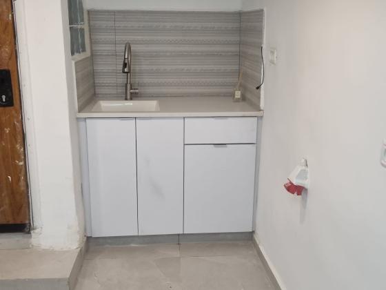 דרך חברון 63, אבו תור