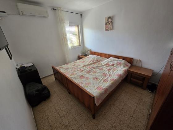 חצרים 4, נאות רחל