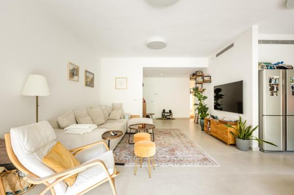 עמנואל הרומי, הצפון הישן החלק המרכזי