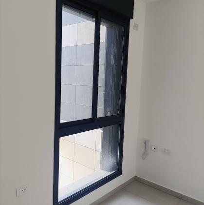 הצנחנים 23, נוה שרת