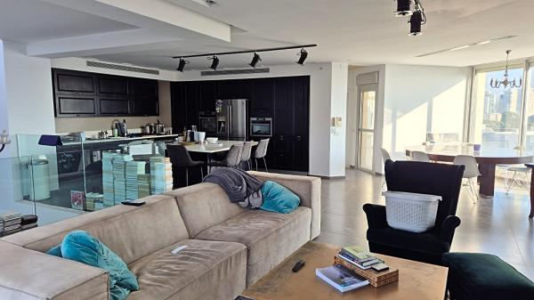 סשה ארגוב 31, המשתלה