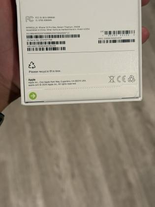 Apple iPhone 16 Pro Max