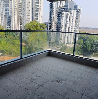 הצנחנים 23, נוה שרת