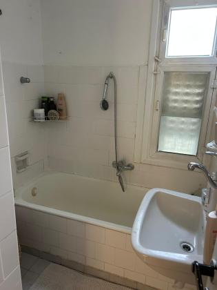 הרצל 76, מרכז העיר