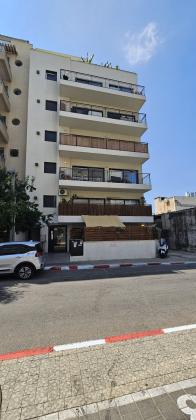 גרשון שץ 44, מונטיפיורי