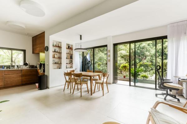 עמנואל הרומי, הצפון הישן החלק המרכזי