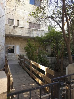 חזקיהו המלך 10, המושבה הגרמנית