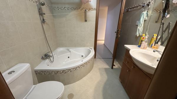 אמיר אברהם 2104