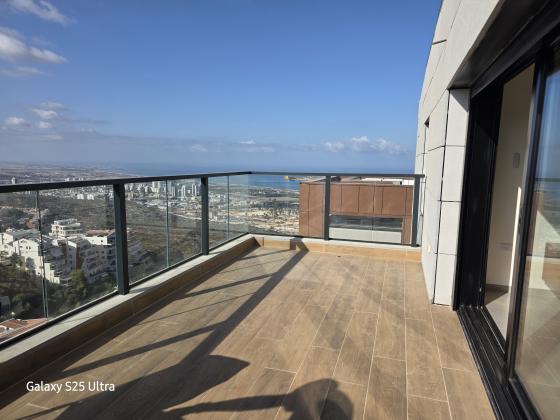 סמולנסקין 27, אחוזה