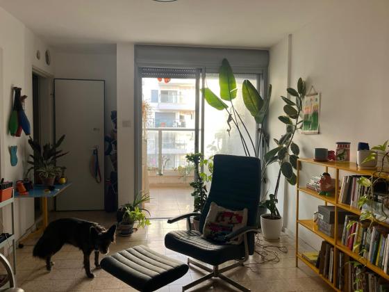 גבעת התחמושת 10, קריית שרת