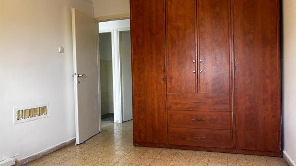 ילדי טהרן 8, שיכון חברת חשמל