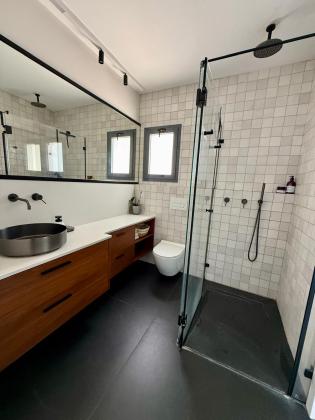 בנימין מטודלה 30, שיכון דן