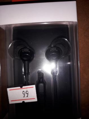 אוזניות JBL חוטיות לייעוד מוזיקה,שיחות,ס...